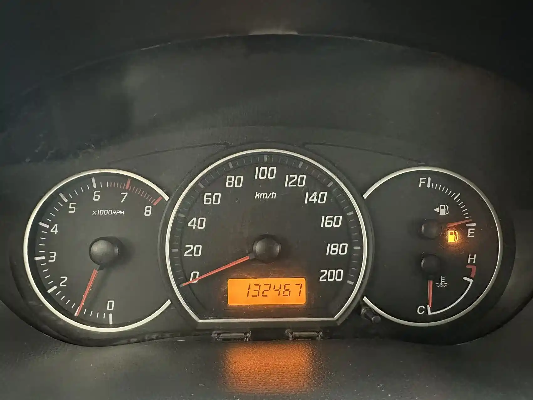 Фото 4 - Suzuki Swift