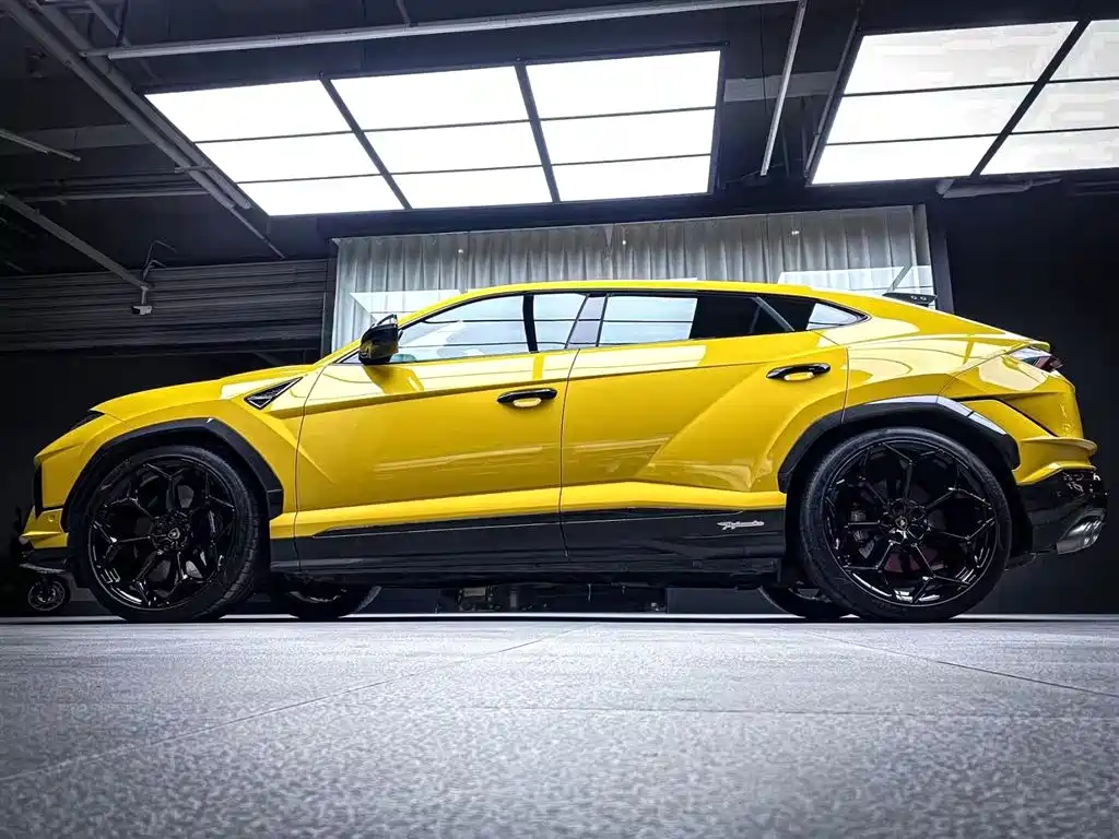 Lamborghini Urus 2022 4.0T V8 Performante фото 4