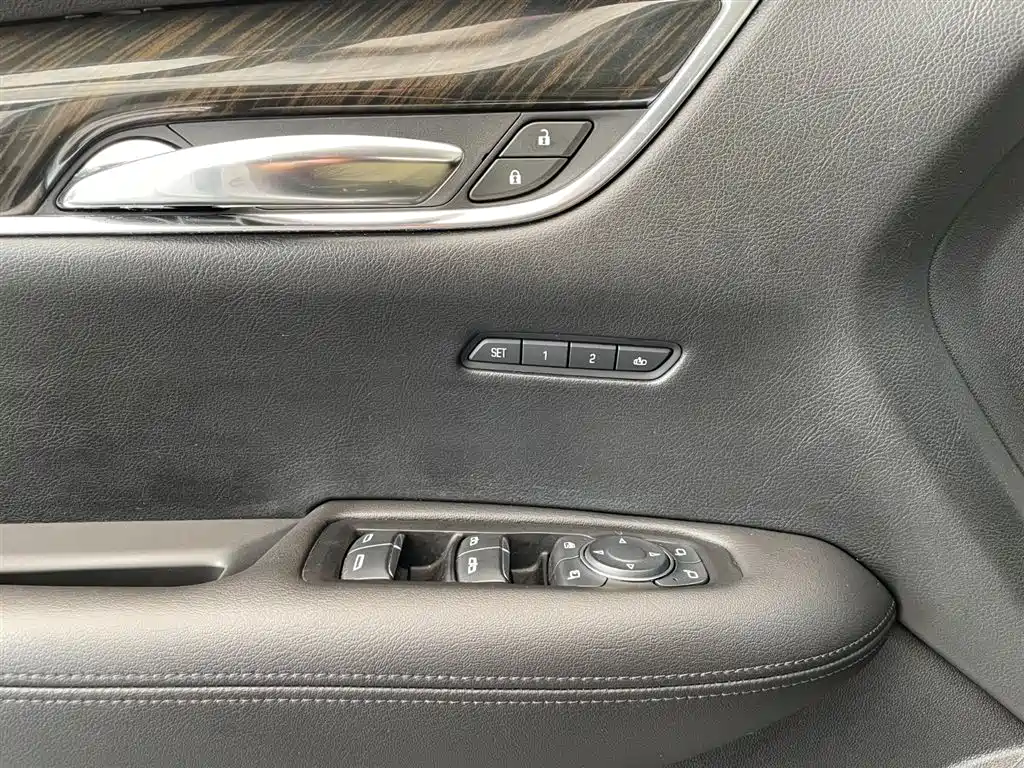 Cadillac XT5 2018 25T Luxury фото 17