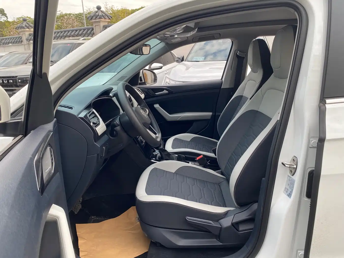 Volkswagen Tharu 2025 New Edge 1.5L Aspiration Edition фото 7