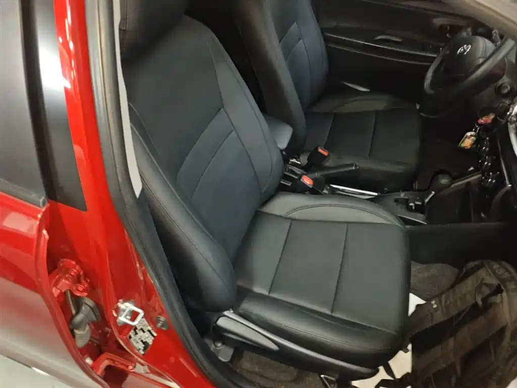 Toyota YARiS L Zhi Xuan 2016 Facelift 1.5E CVT Charming Edition фото 25
