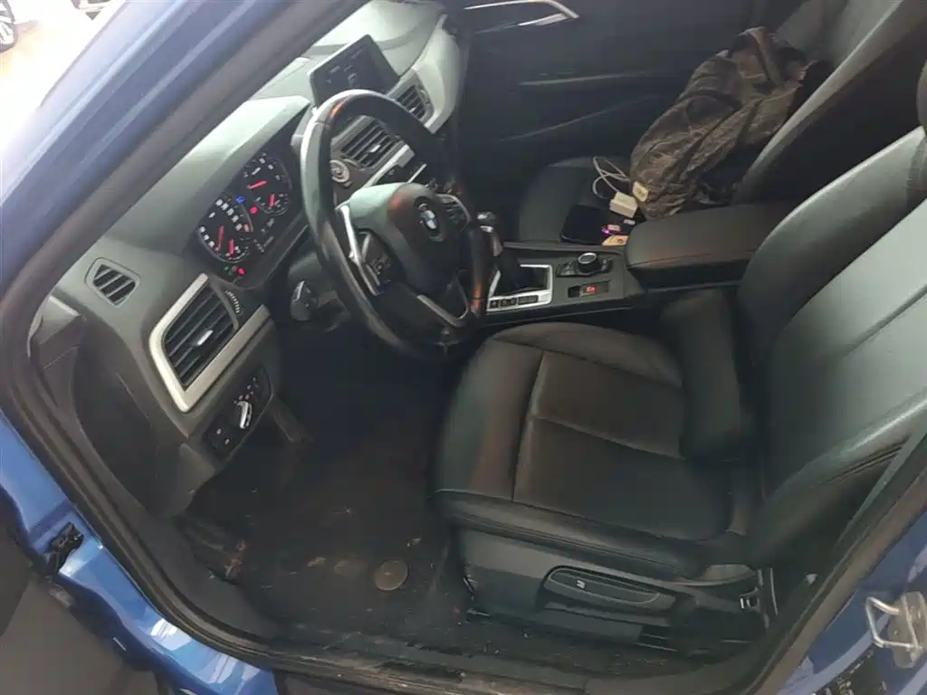 BMW 1 Series 2018 118i Fashion Edition фото 15
