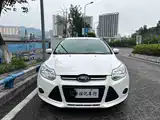 Фото 2 - Ford Focus