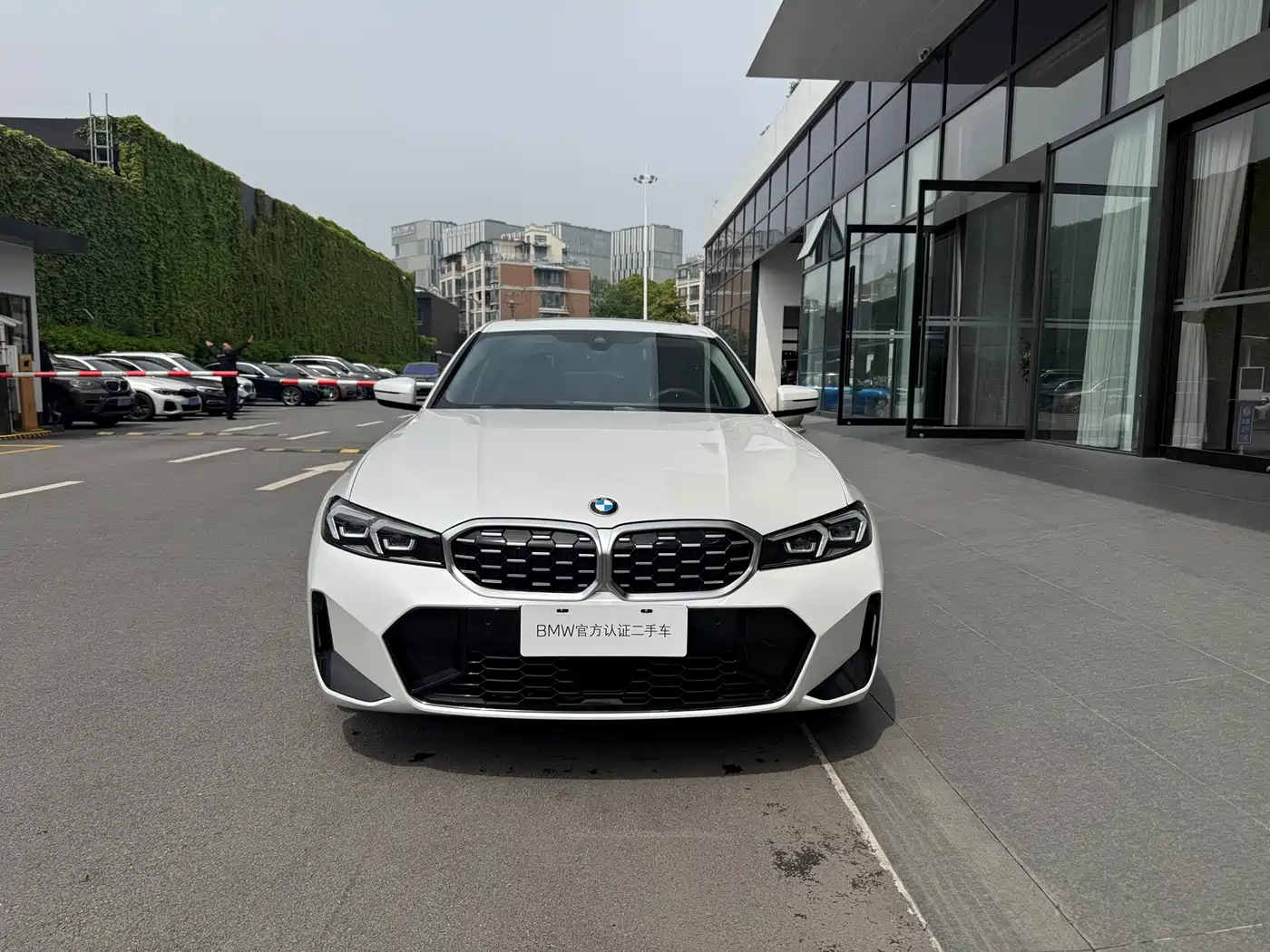 BMW 3 Series 2025 325Li M Sport Package фото 2