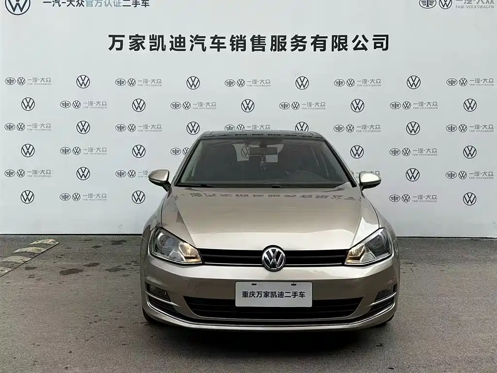 Volkswagen Golf 2017 230TSI Auto Comfort Millionth Anniversary Edition фото 2