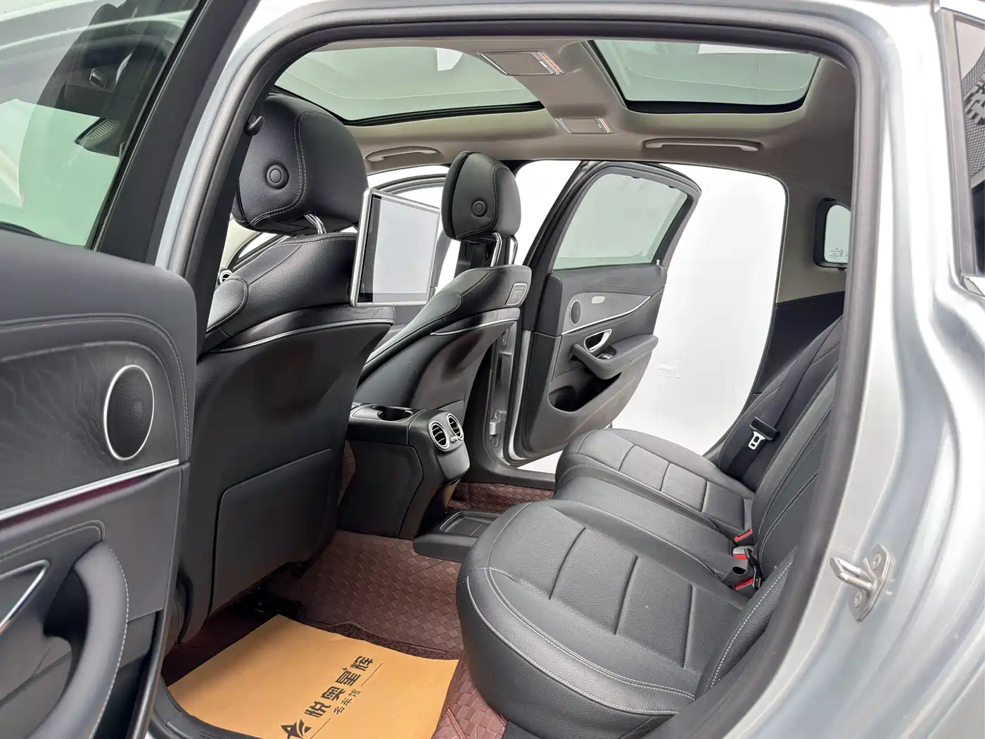 Mercedes-Benz E-Class 2016 E 300 L Sport Fashion Type фото 9