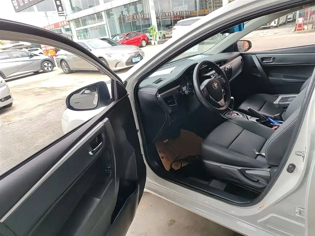 Toyota Levin 2016 1.6G CVT Elite Edition фото 16