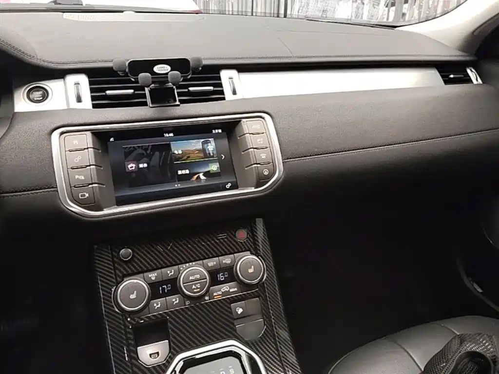 Land Rover Range Rover Evoque 2017 2.0T SE Smart Shine Edition фото 10
