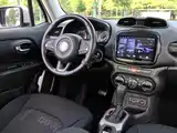 صورة 17 - Jeep Renegade