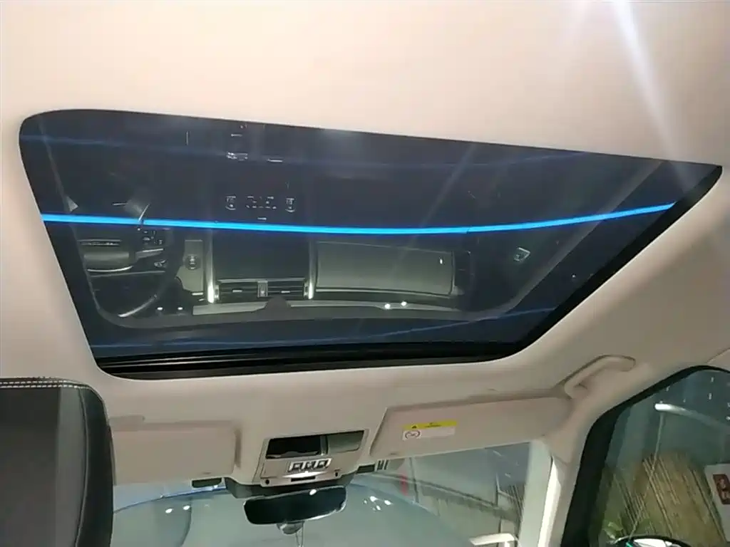 Land Rover Discovery 2023 Facelift 360PS R-Dynamic S фото 18