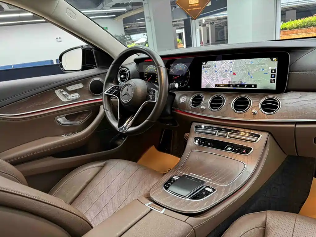 MERCEDES-BENZ E-CLASS