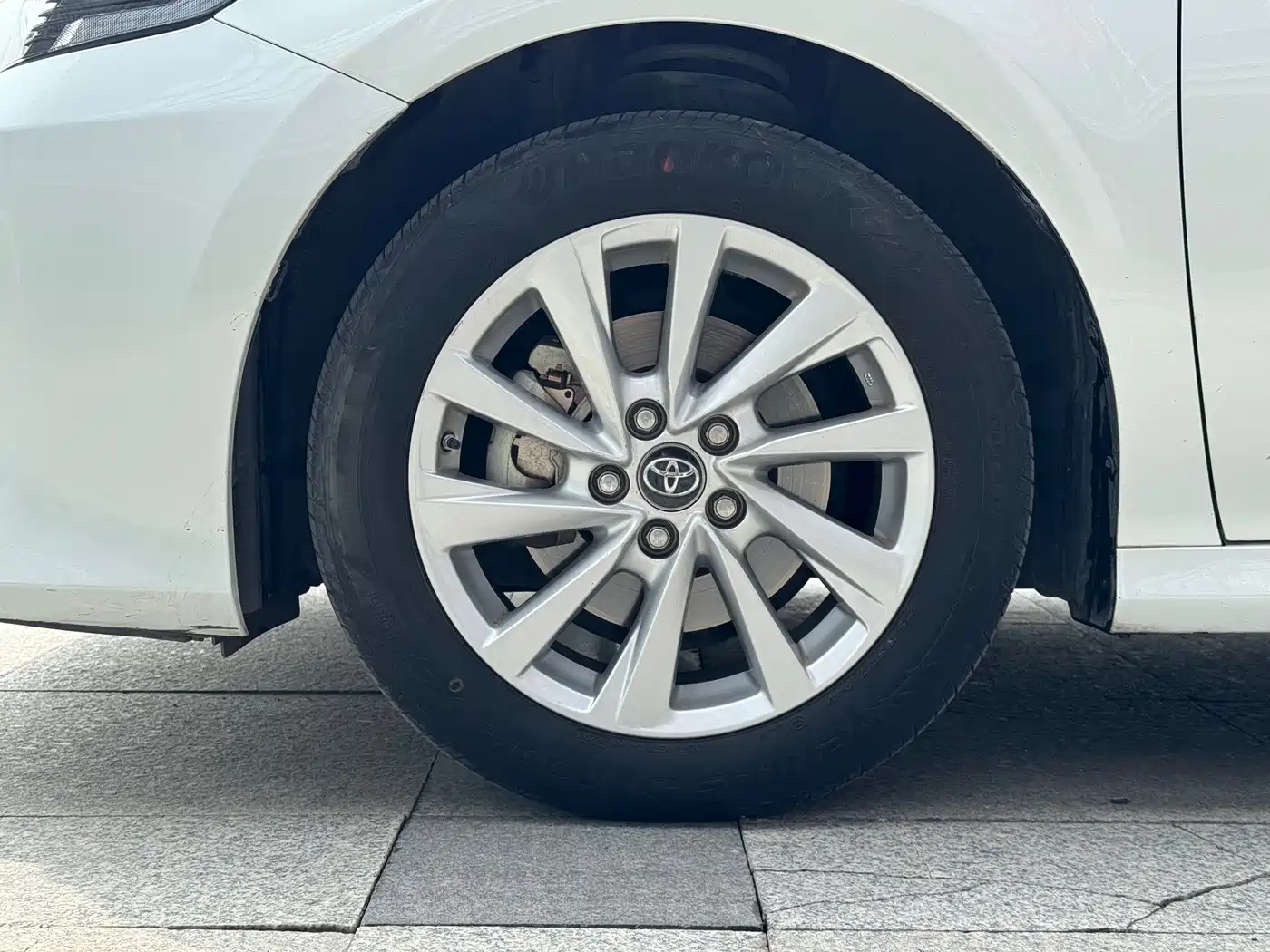 Toyota Camry 2021 2.0G Luxury Edition фото 9