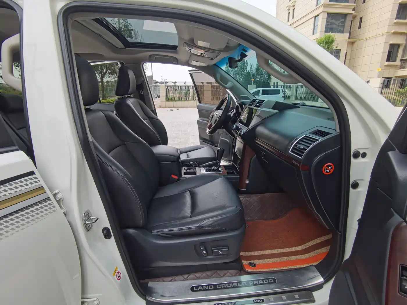 Toyota Prado 2016 3.5L Auto TX-L фото 10