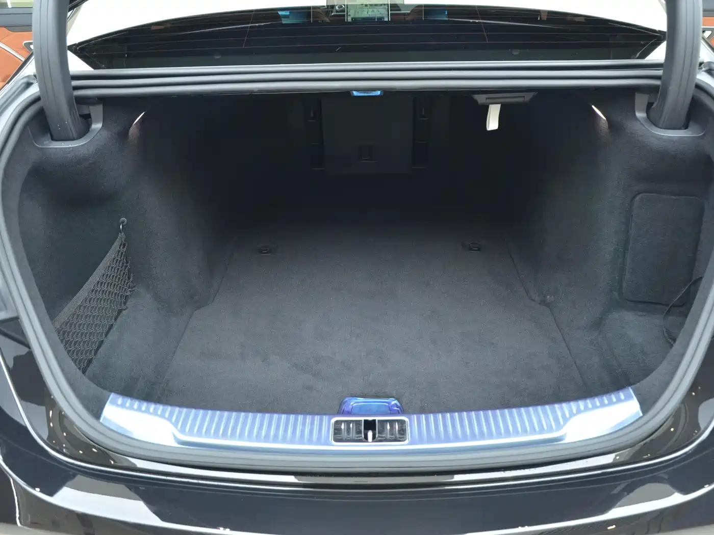 Mercedes-Benz Maybach S-Class 2025 Model S 480 4MATIC фото 16