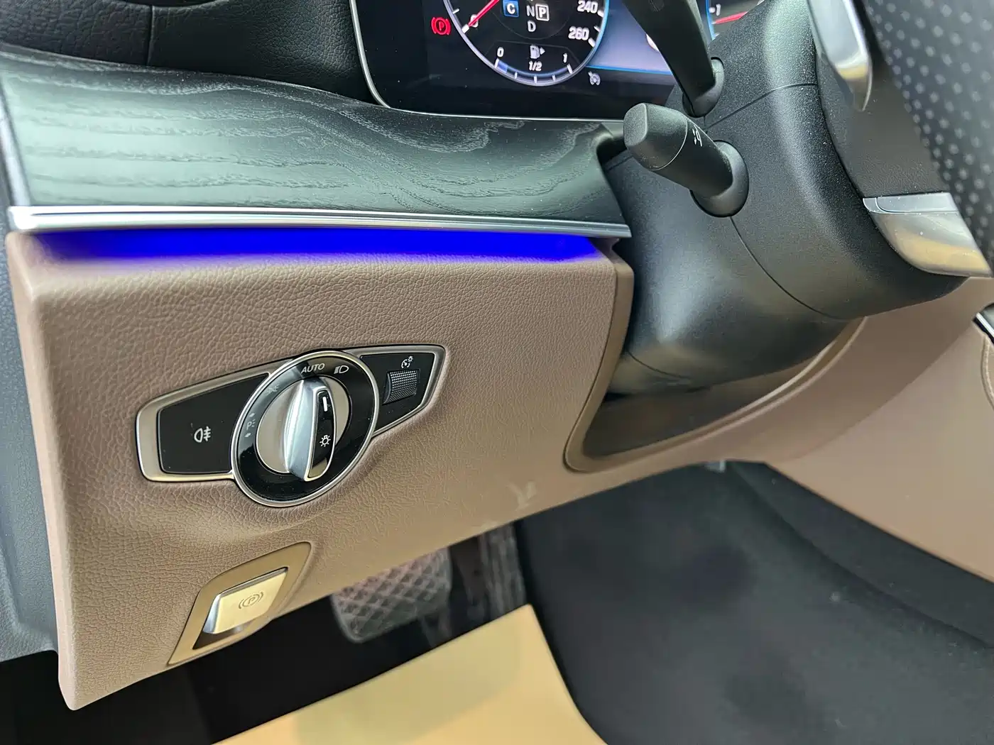 Mercedes-Benz E-Class 2019 E 300 L Sport Fashion фото 6