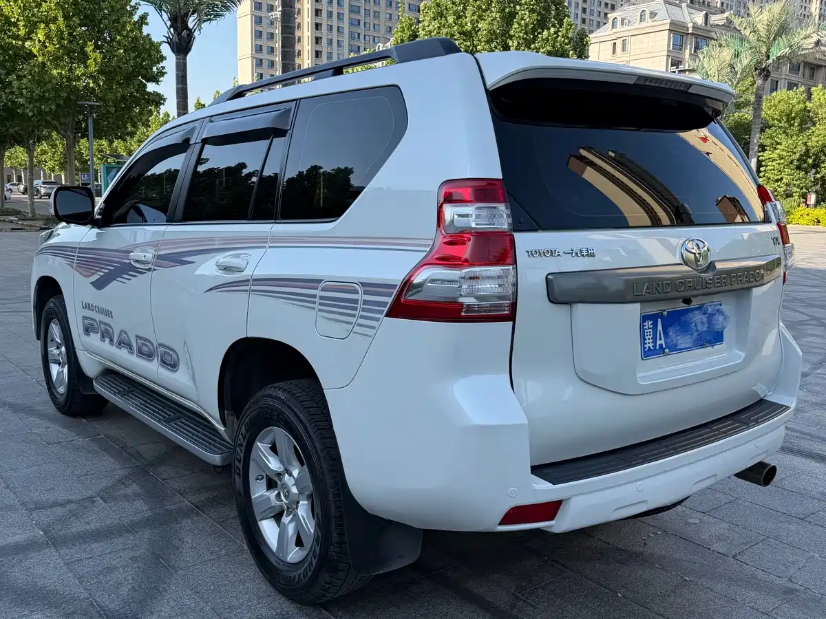 Toyota Prado 2016 3.5L Auto TX-L фото 3