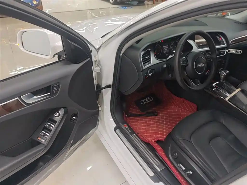 Audi A4L 2015 35 TFSI Auto Comfort фото 16