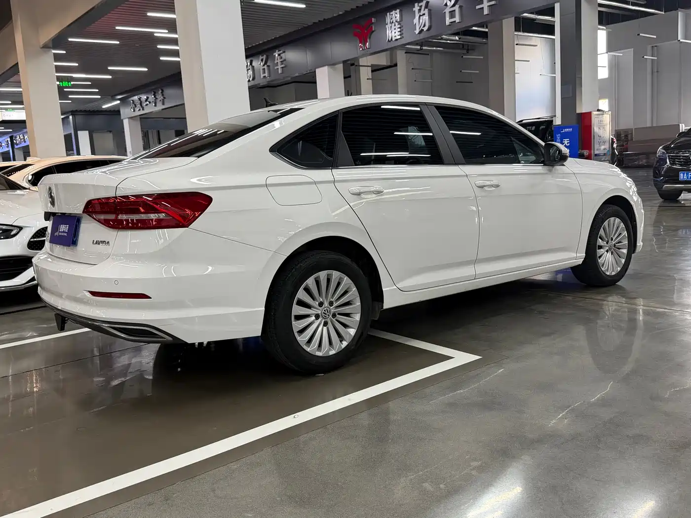 Volkswagen Lavida 2019 1.5L Automatic Comfort Edition China VI фото 10