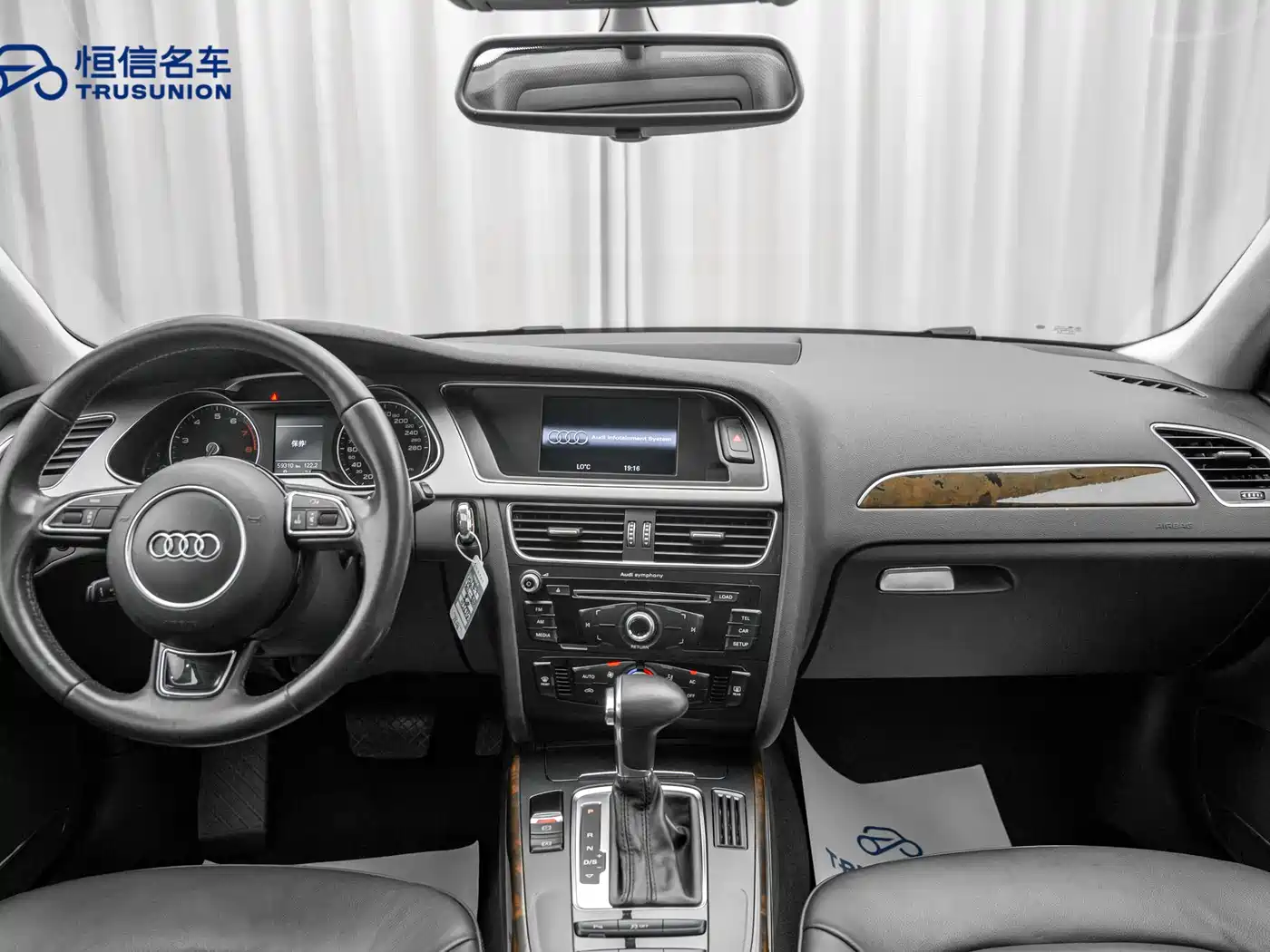 Audi A4L 2013 35 TFSI Automatic Comfort фото 12