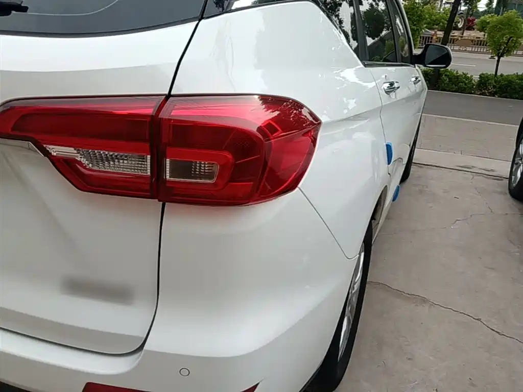 Haval M6 2018 Facelift 1.5T DCT 2WD Elite Edition фото 8
