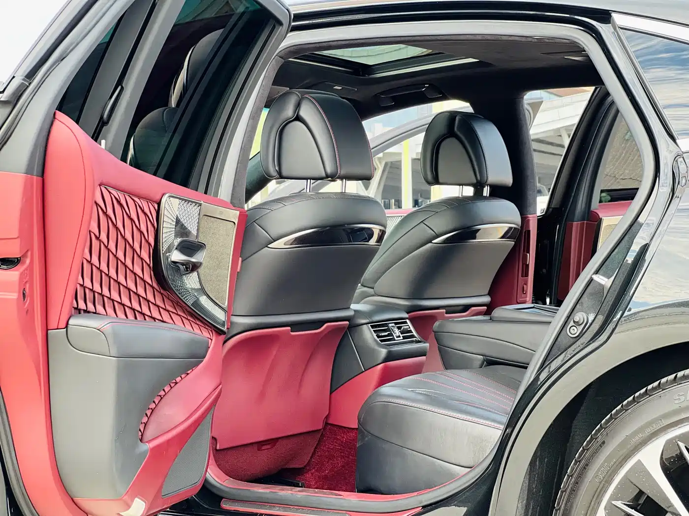 Lexus LS 2021 500h Executive Edition фото 5