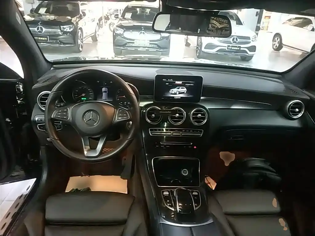 Mercedes-Benz GLC 2018 GLC 260 4MATIC Luxury фото 10