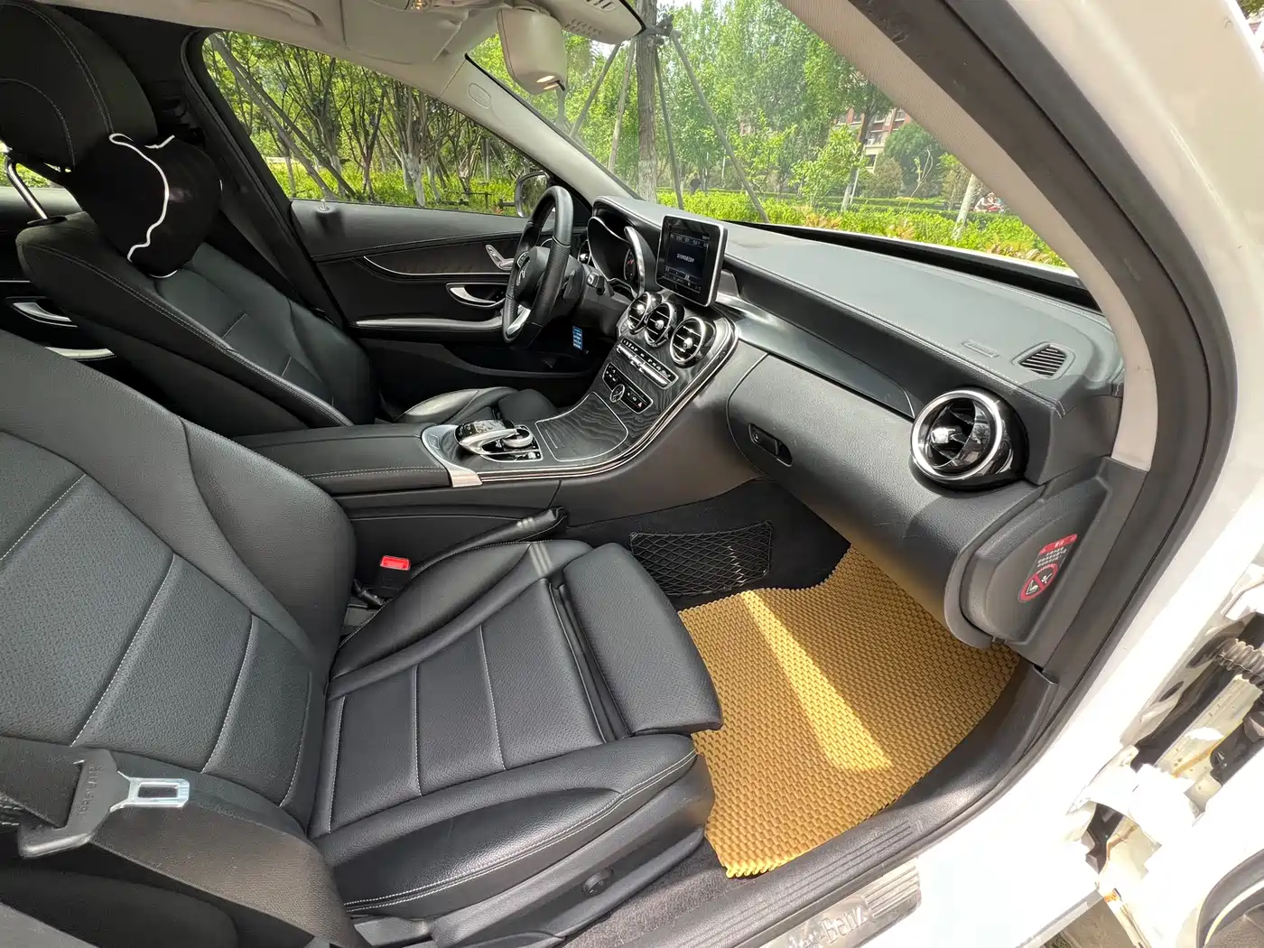 Mercedes-Benz C-Class 2015 C 180 L Sport фото 9