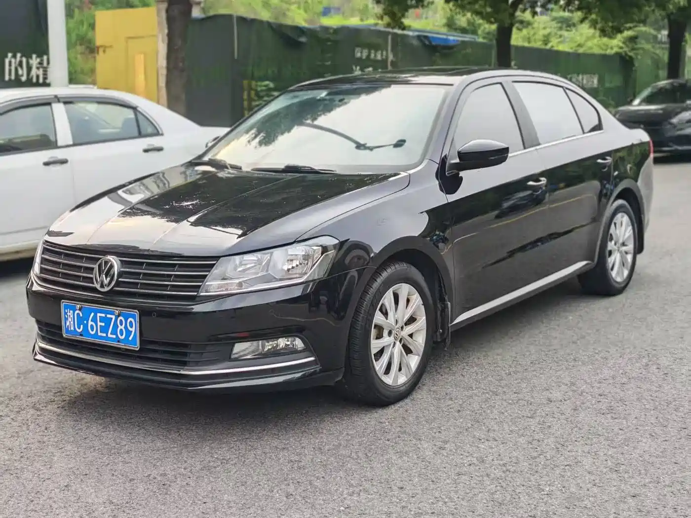 Volkswagen Lavida 2015 1.6L Manual Comfort Edition фото 3