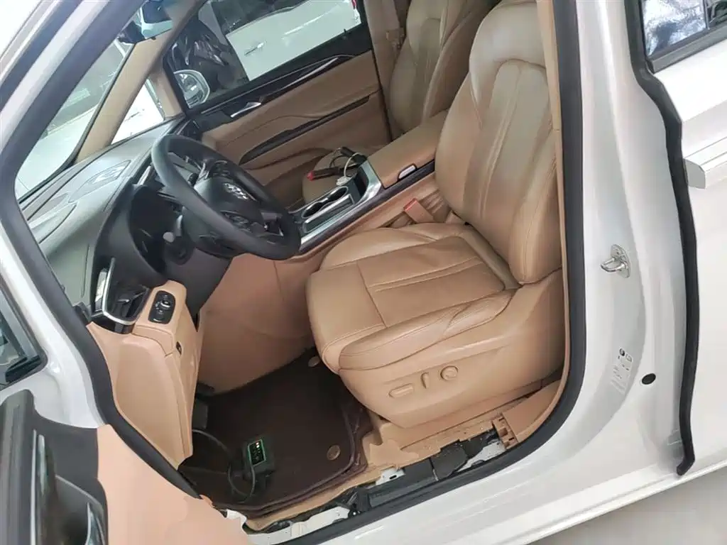 Buick GL8 2017 ES 28T Luxury China V фото 15