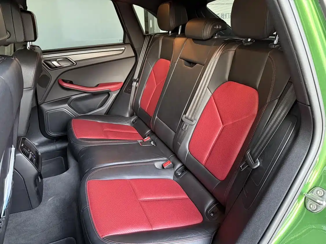 Porsche Macan 2018 Macan 2.0T фото 10