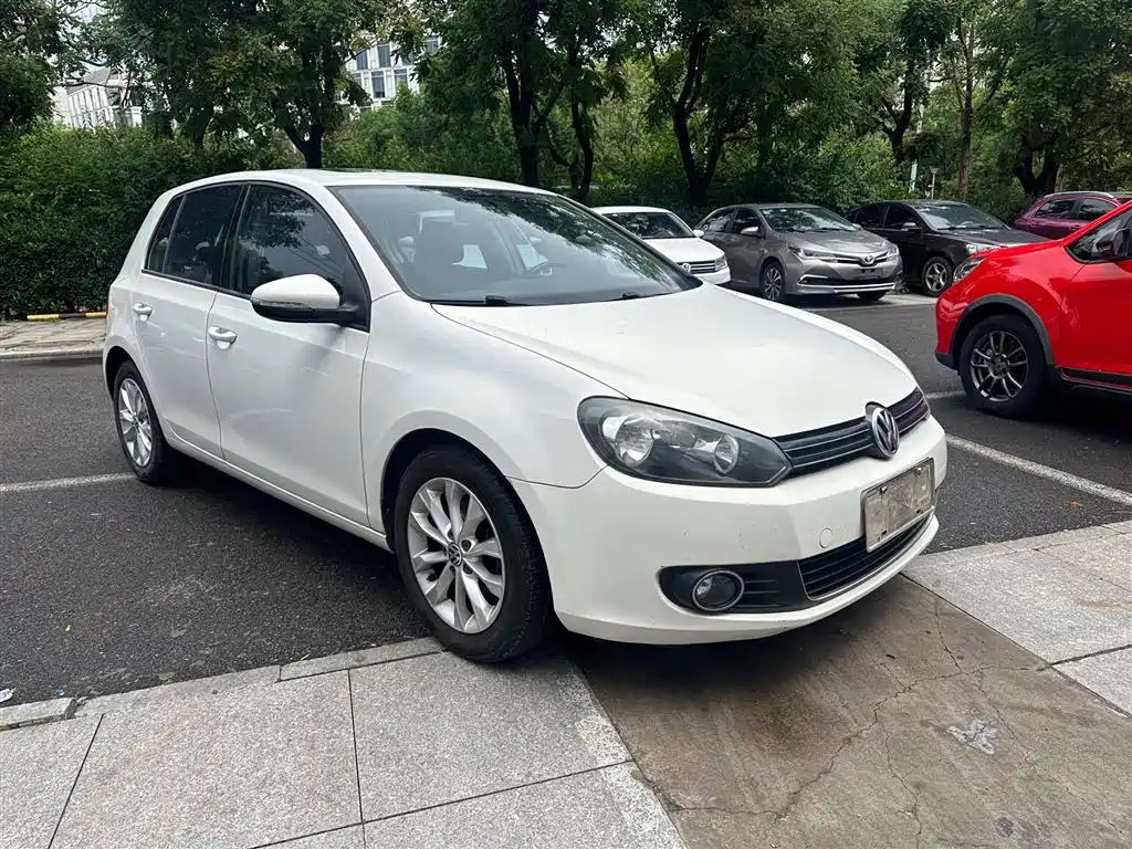 Volkswagen Golf 2012 1.4TSI Automatic Comfort фото 2