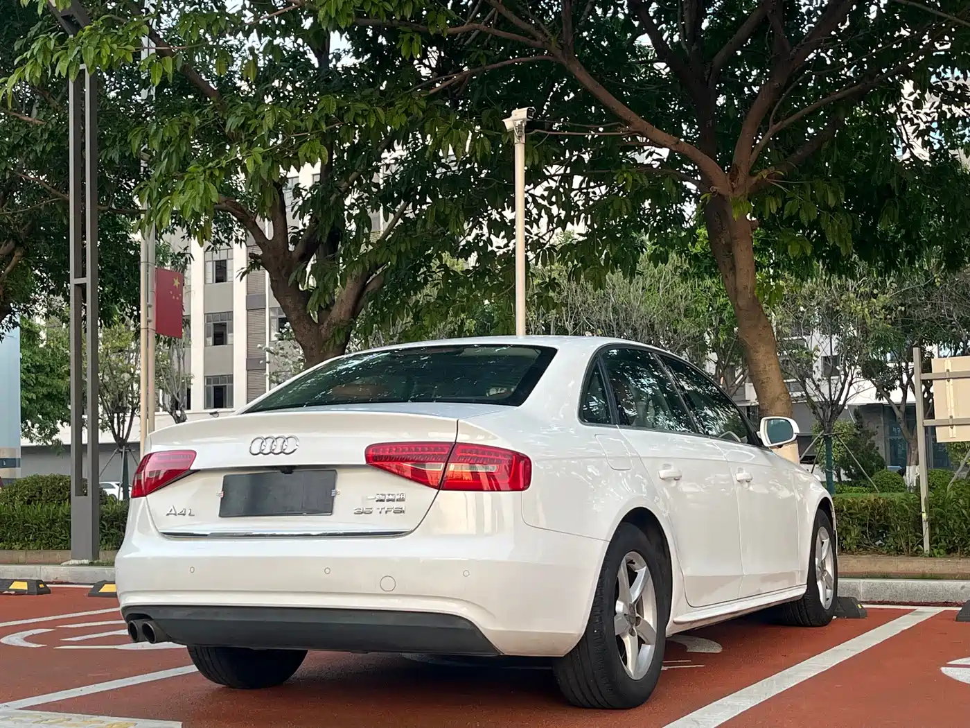 Audi A4L 2015 35 TFSI Auto Standard фото 9
