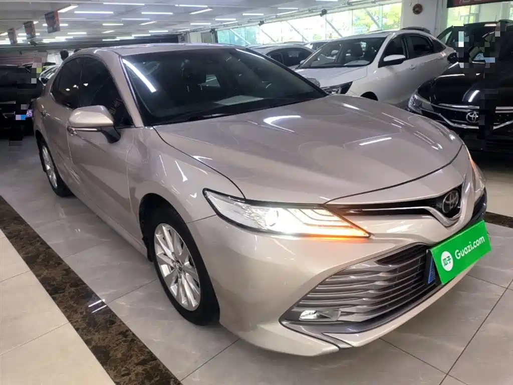 Toyota Camry 2019 Facelift 2.0G Luxury Edition фото 4