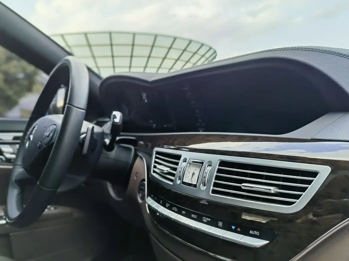 Mercedes-Benz S-Class 2012 S 300 L Premium Grand Edition фото 18