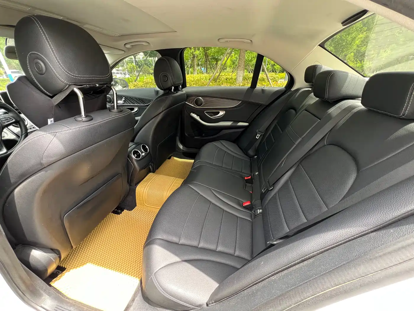 Mercedes-Benz C-Class 2015 C 180 L Sport фото 8