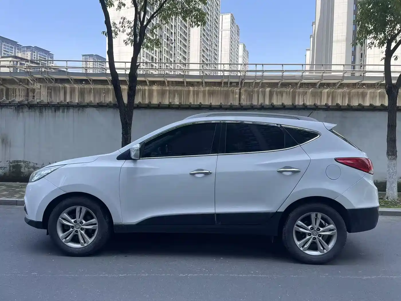 Hyundai Beijing Hyundai ix35 2012 2.4L Automatic 2WD GLS Premium фото 3