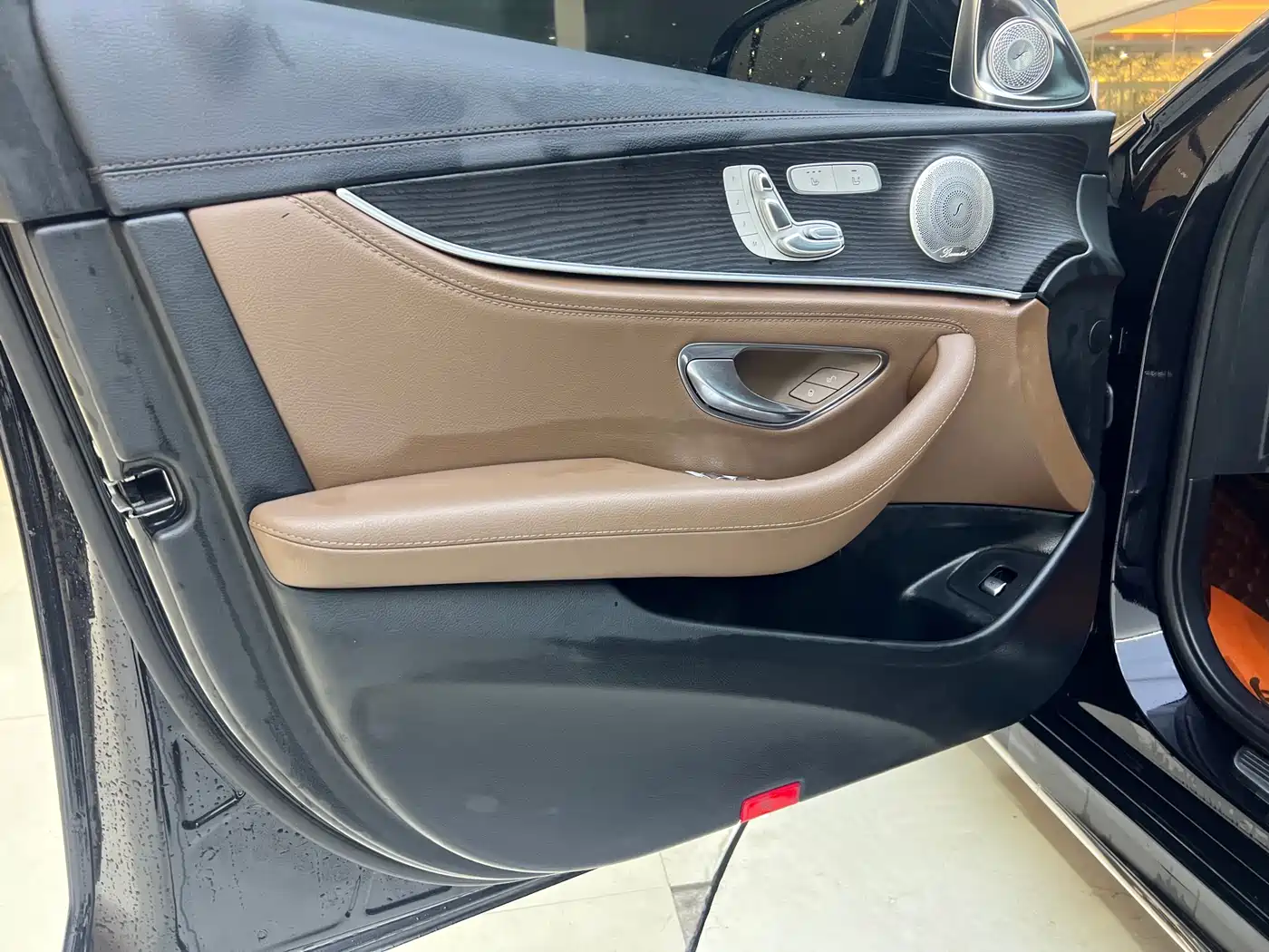 Mercedes-Benz E-Class 2022 E 300 L Fashion фото 6