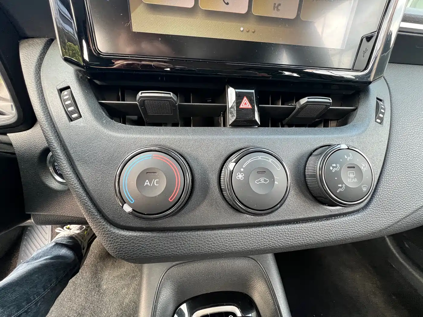 Toyota Corolla 2023 1.2T Pioneer Edition фото 18