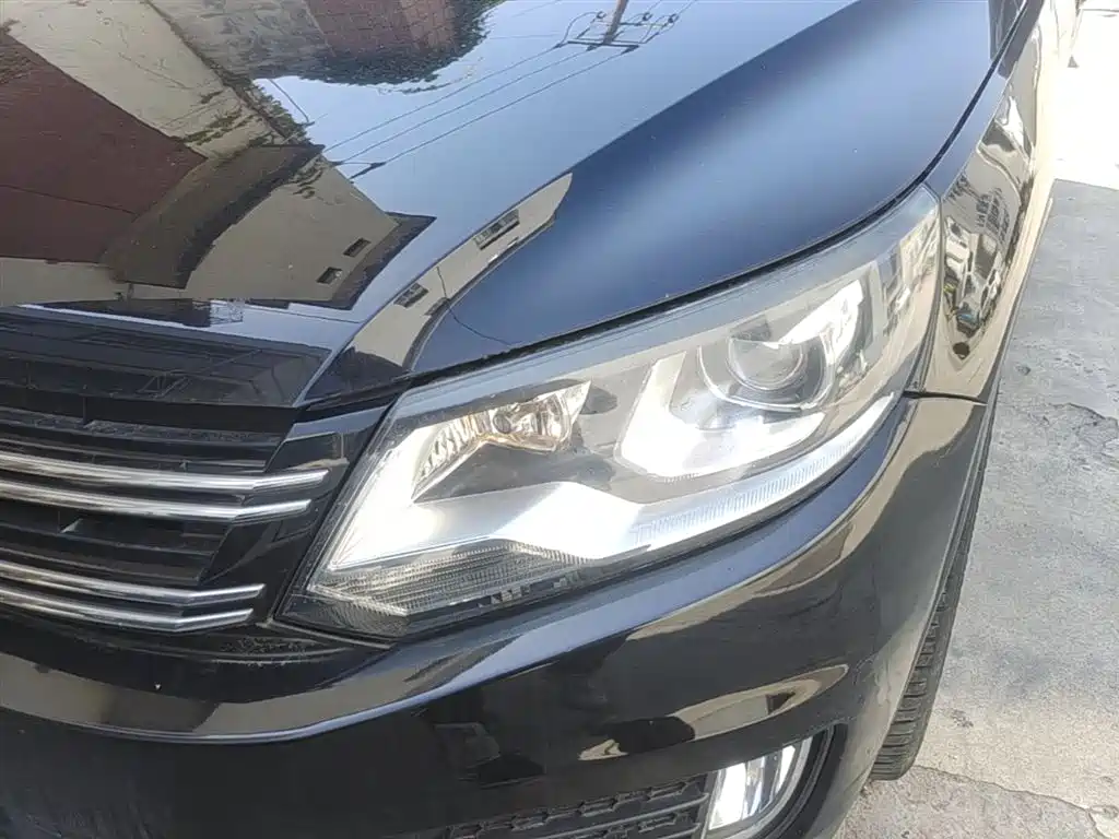 Volkswagen Tiguan 2015 1.8TSI Automatic 2WD Comfortline фото 24