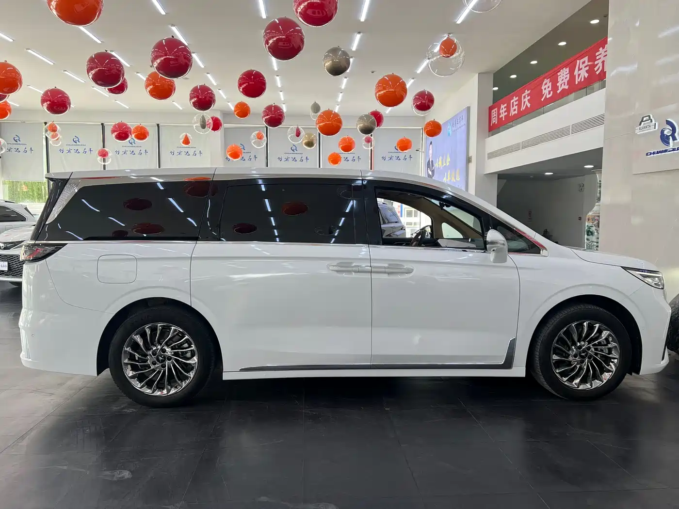 Voyah Auto Voyah Dreamer 2024 PHEV Extended Range Flagship Edition фото 25