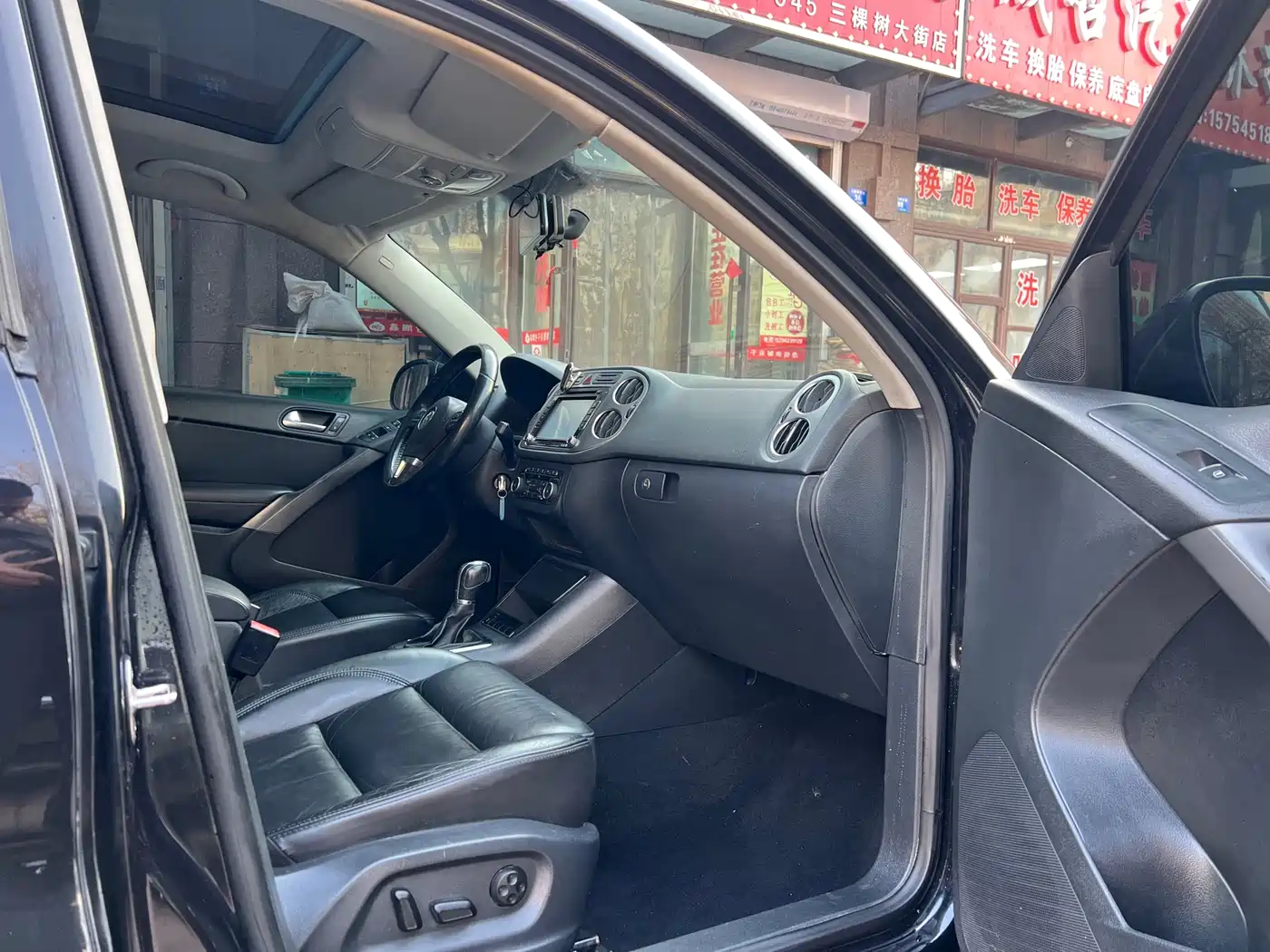 Volkswagen Tiguan 2012 1.8TSI Automatic 4WD Trend Edition фото 8