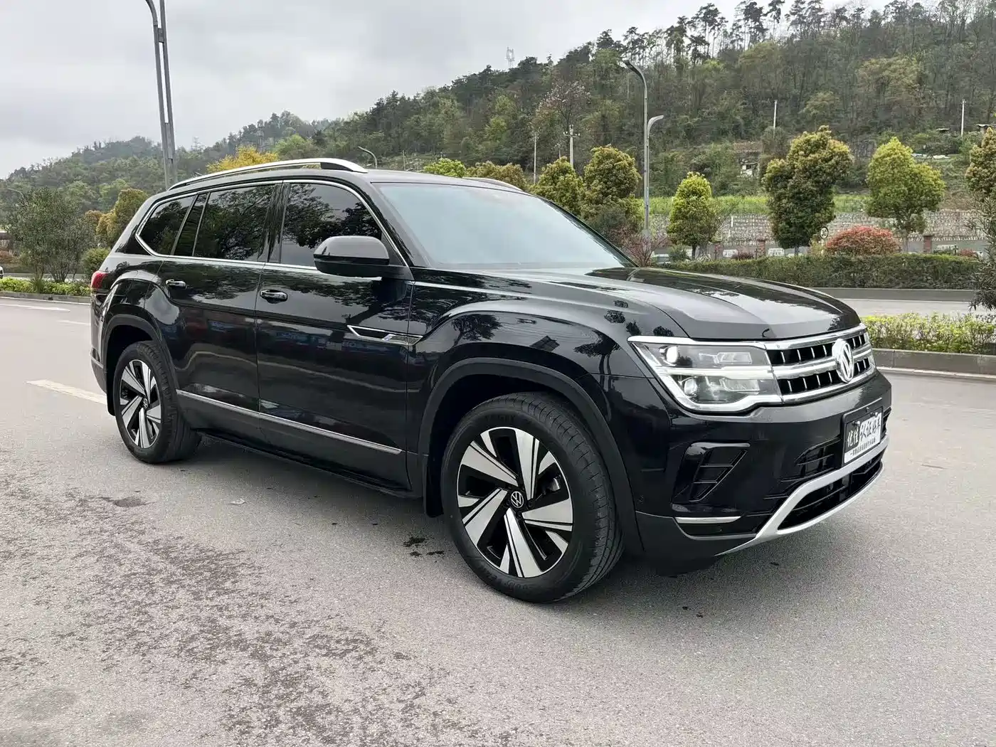 Volkswagen Teramont 2024 380TSI 4WD Prestige Luxury Edition фото 3
