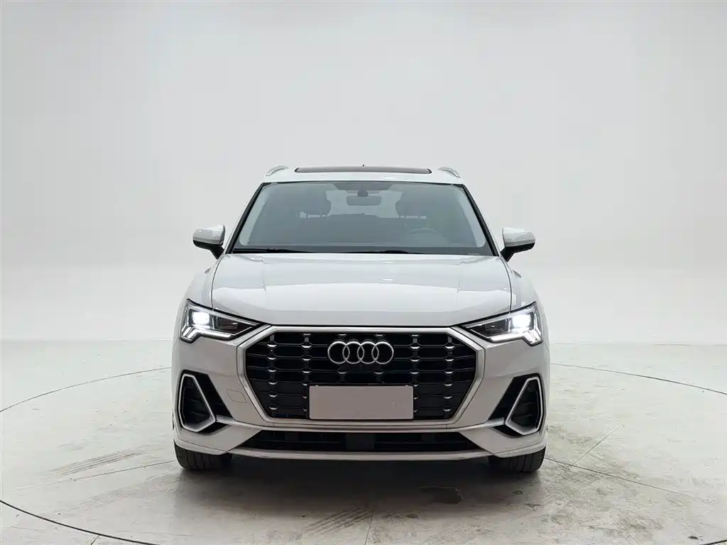 Audi Q3 2021 35 TFSI Fashion Sport фото 2