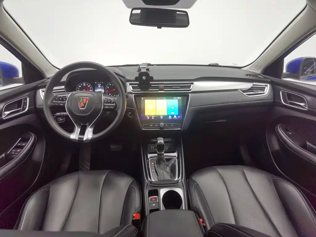 Фото 5 - Roewe i5
