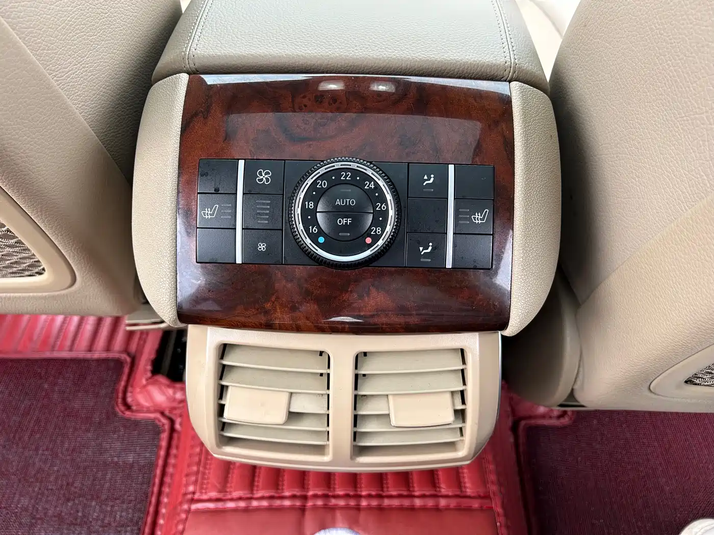 Mercedes-Benz R-Class 2011 R 350 L 4MATIC фото 14