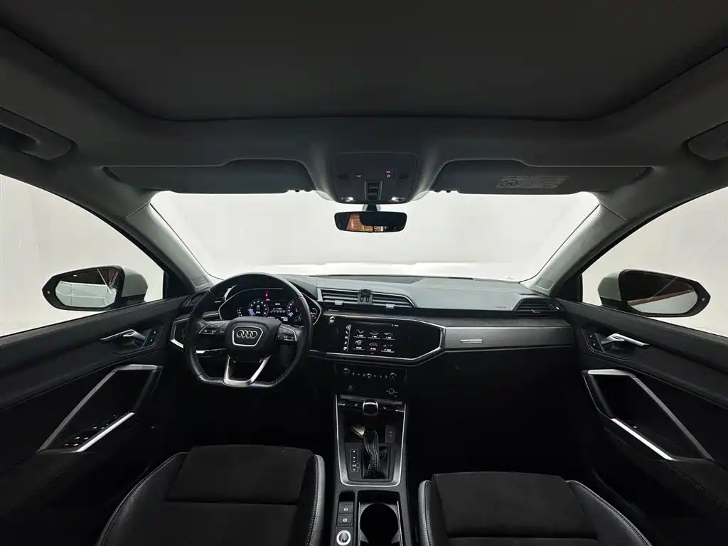 Audi Q3 2021 35 TFSI Fashion Sport фото 10