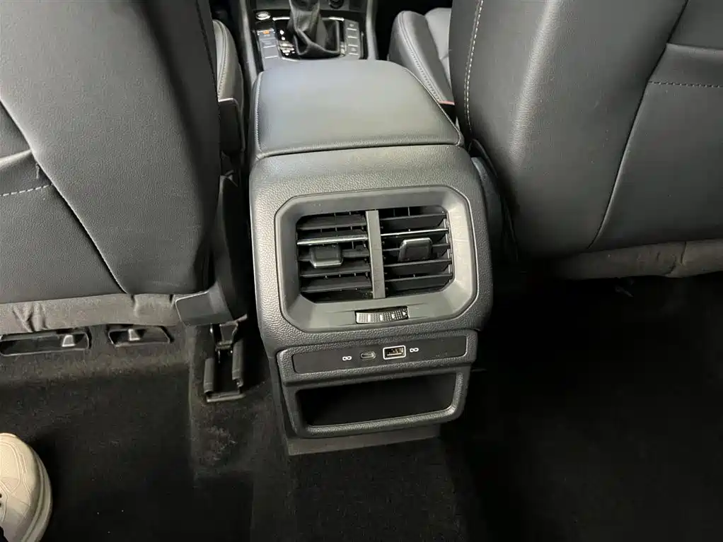 VOLKSWAGEN TUYUE