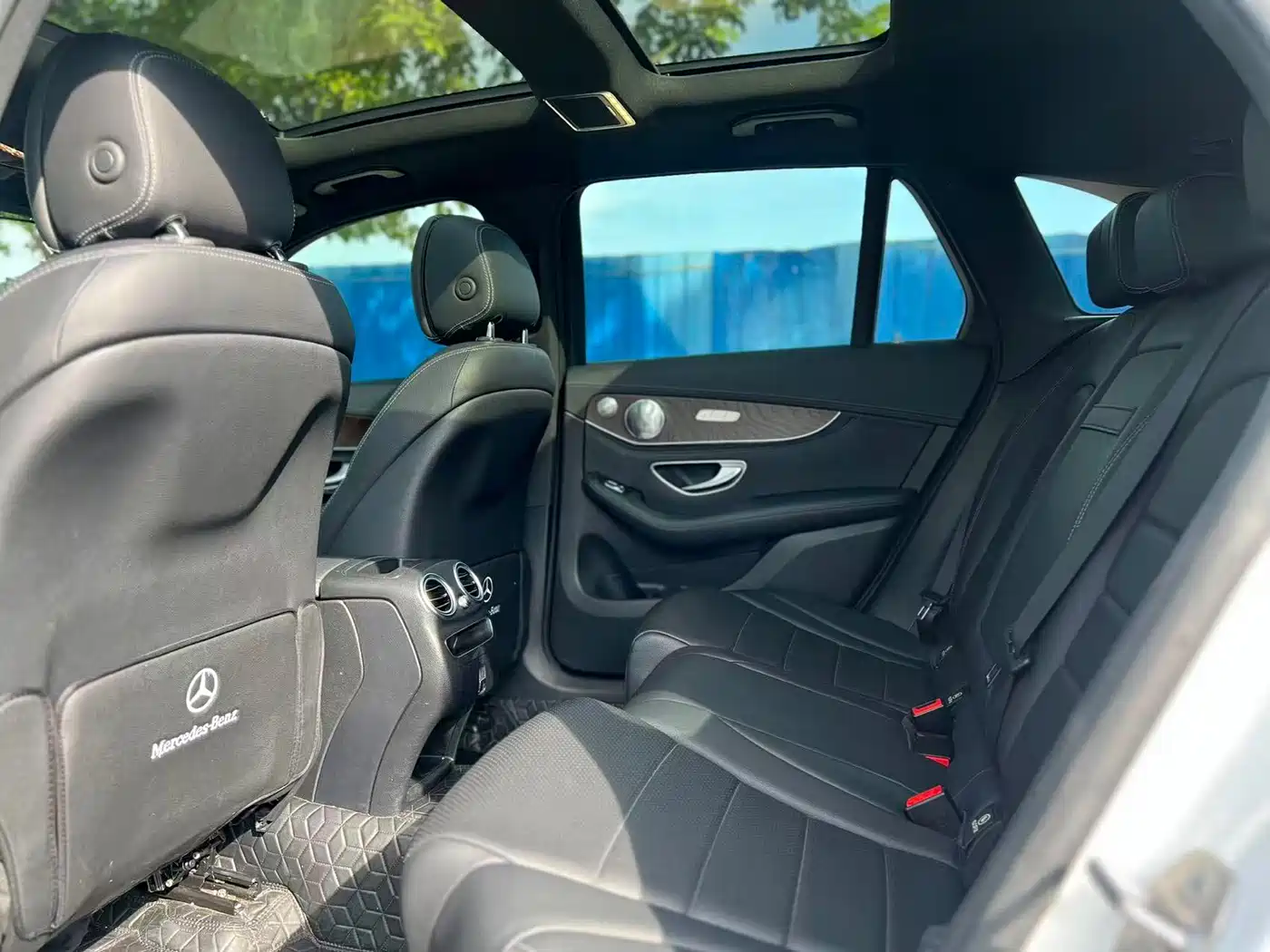 Mercedes-Benz GLC 2020 Facelift GLC 260 L 4MATIC Luxury фото 12