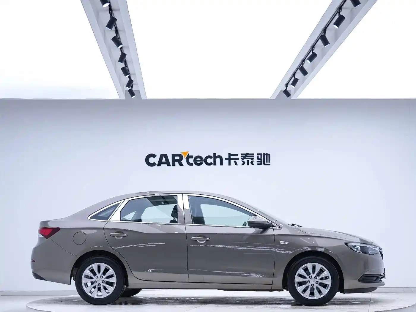 Buick Excelle 2021 Facelift Exemplar 1.5L Auto Elite фото 2