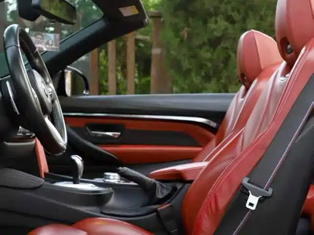 Photo 6 - BMW M4